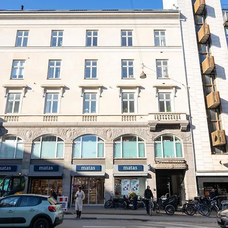 Beautiful & Spacious 4br In Vesterbro Apartment