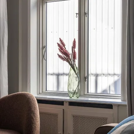 Beautiful & Spacious 4br In Vesterbro